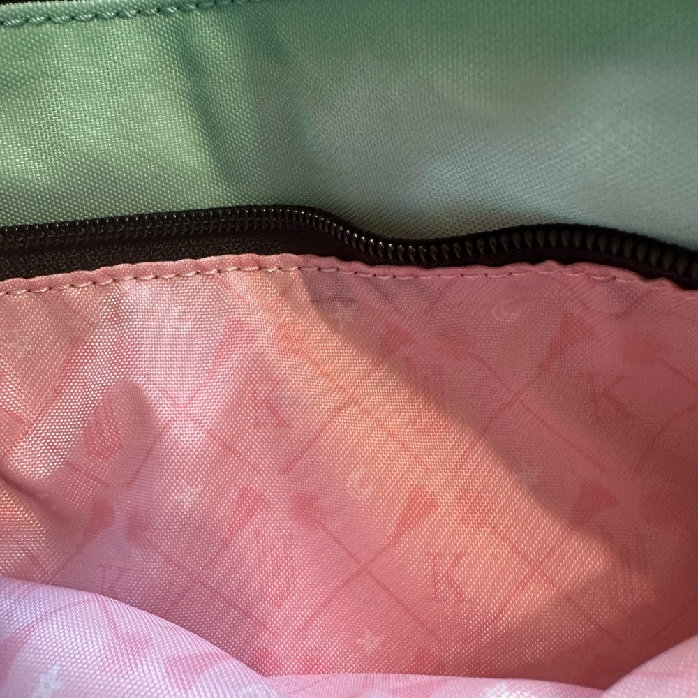 Kipling Wicked Riri Crossbody NWT has monkey keychain green pink ombré - Picture 4 of 10